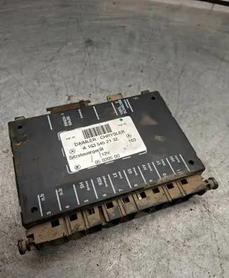 Mercedes-Benz ML W163 Seat control module A1635452132 05020900