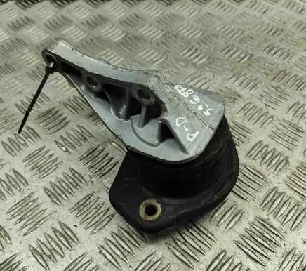 Volkswagen Golf VII Engine mount bracket 5QE199308B