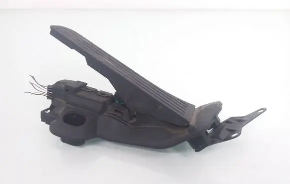 Volkswagen Golf V Accelerator throttle pedal 1K2723503M