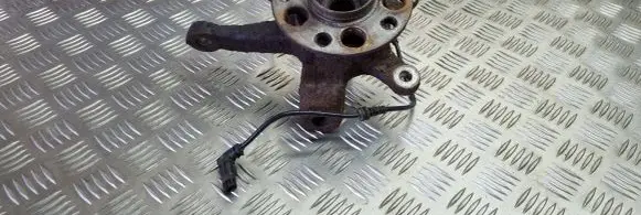 Mercedes-Benz B W245 Front wheel hub spindle knuckle