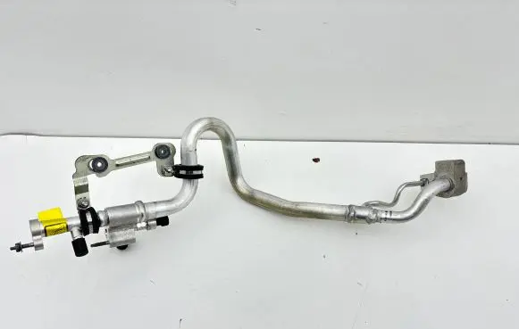 Maserati Ghibli Air conditioning (A/C) pipe/hose 670033591