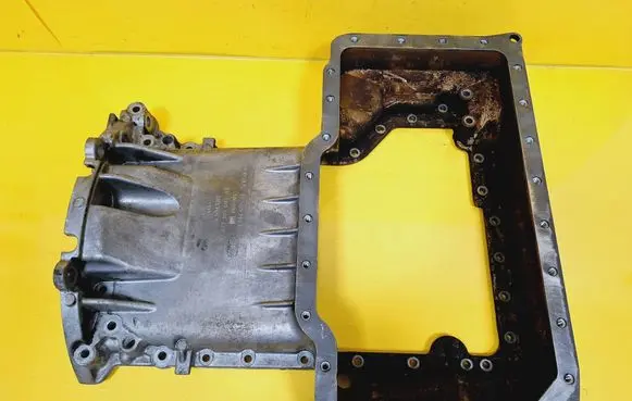 Audi A8 S8 D3 4E Oil sump 077103603AE