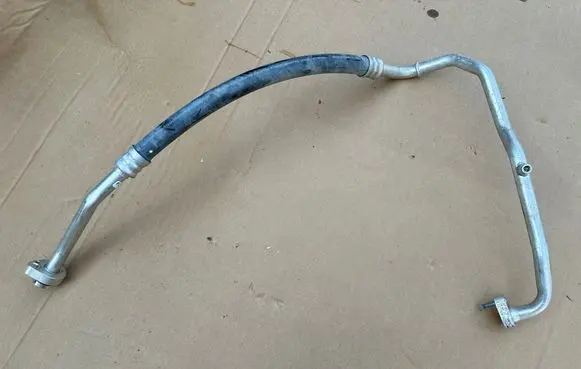 Audi Q3 F3 Air conditioning (A/C) pipe/hose 5QF820743