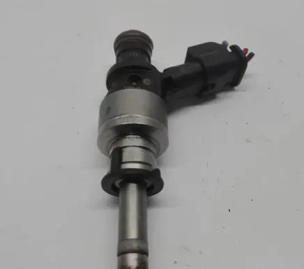 Audi A8 S8 D4 4H Fuel injector 1079036N