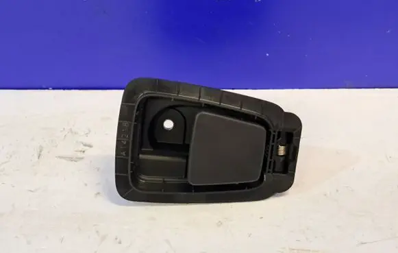 Volvo XC90 Engine bonnet (hood) release handle 31651260