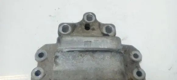 Volkswagen Touran I Gearbox mount 1K0199555T
