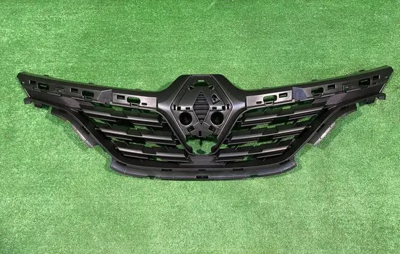 Renault Captur II Front grill 623105565R
