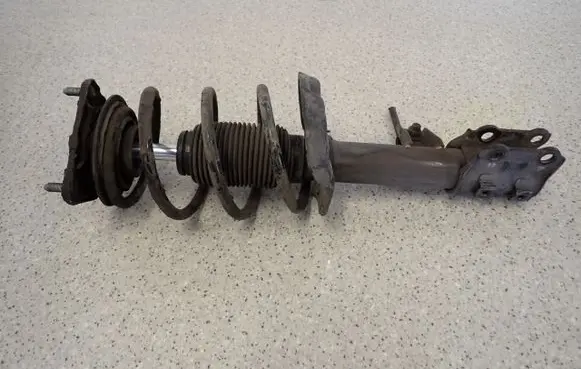 Hyundai i30 Front shock absorber with coil spring 
