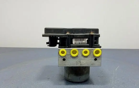 Opel Corsa D ABS Pump 13277813