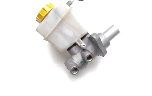 Master brake cylinder