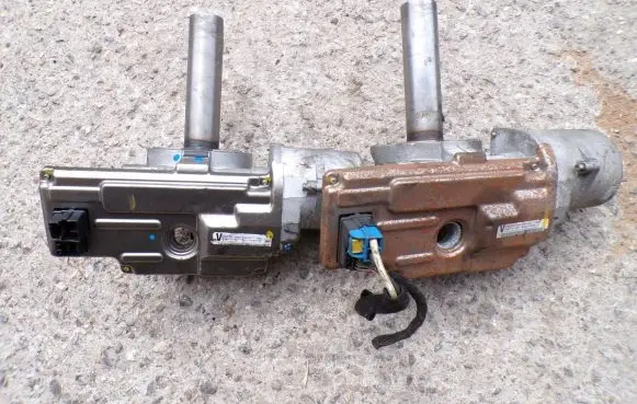 Fiat Grande Punto Steering wheel axle 51860331
