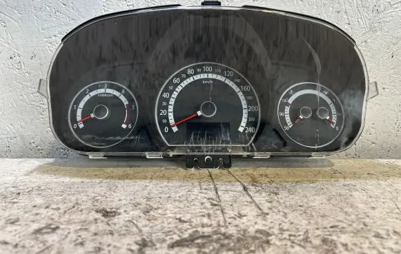 KIA Ceed Speedometer (instrument cluster) 94021H151