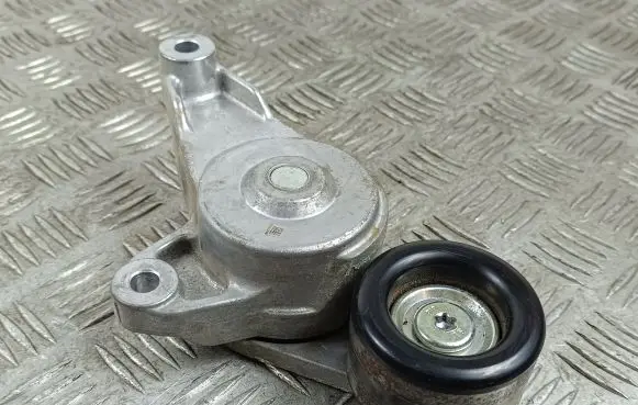Suzuki SX4 S-Cross Generator/alternator belt tensioner