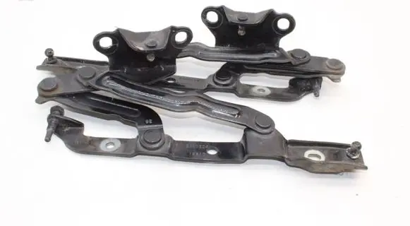 Chrysler 300 - 300C Tailgate/trunk/boot hinge