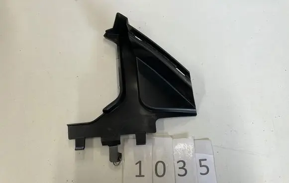 Renault Captur II Intercooler air guide/duct channel 628172104R 70055