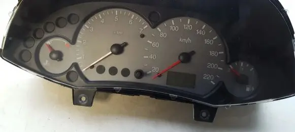 Ford Focus Speedometer (instrument cluster) 98ap10841bc 98ap-10841-bc