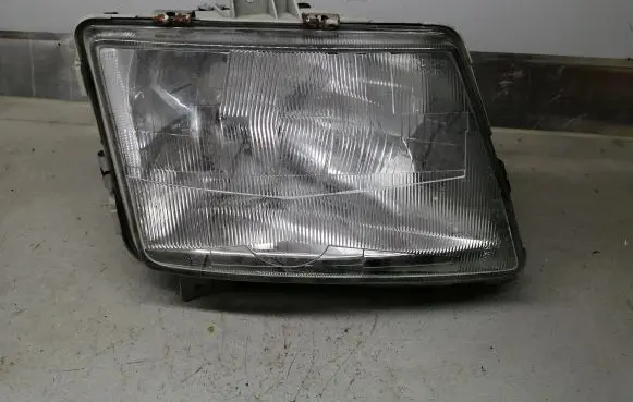 Mercedes-Benz Vito Viano W638 Headlight/headlamp 084401119R