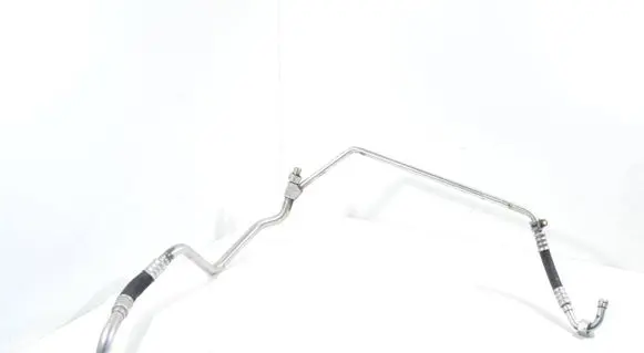 Porsche 911 996 Oil cooling pipe 99610701972