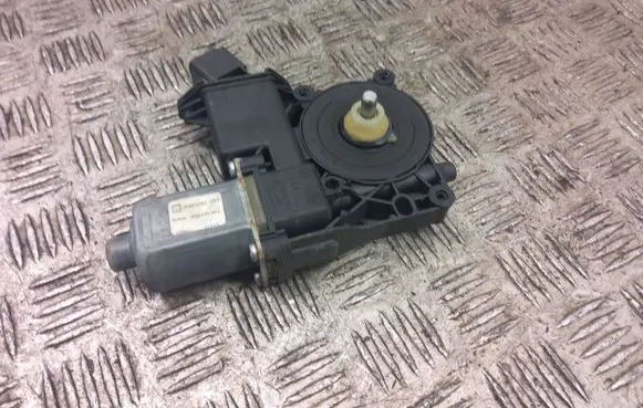 Opel Insignia A Front door window regulator motor 966436201