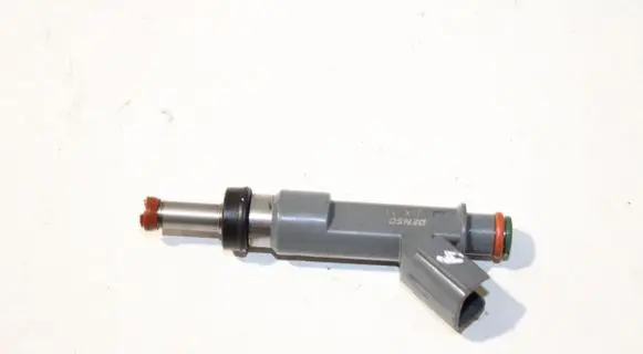 Toyota C-HR I Fuel injector 232500T110