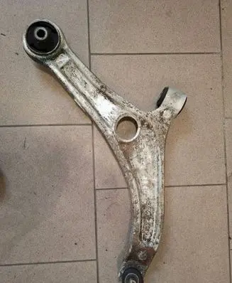 Hyundai i40 Front lower control arm/wishbone