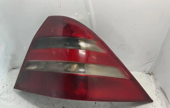 Mercedes-Benz S W220 Tail light lenses 