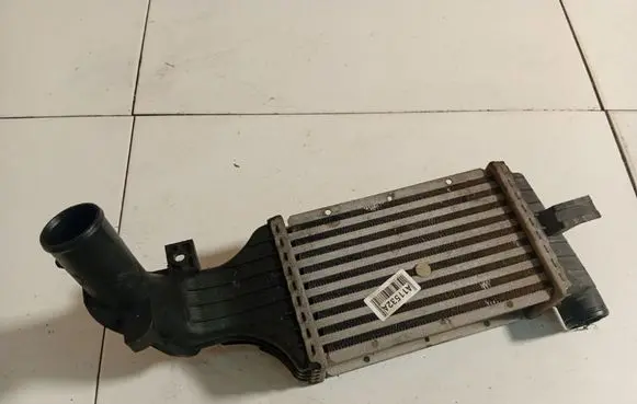 Opel Astra G Intercooler radiator BEHR57965
