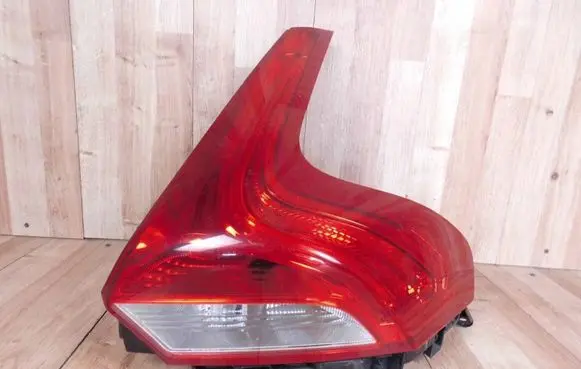 Rear/tail lights
