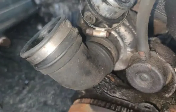 Nissan Primera Intercooler hose/pipe