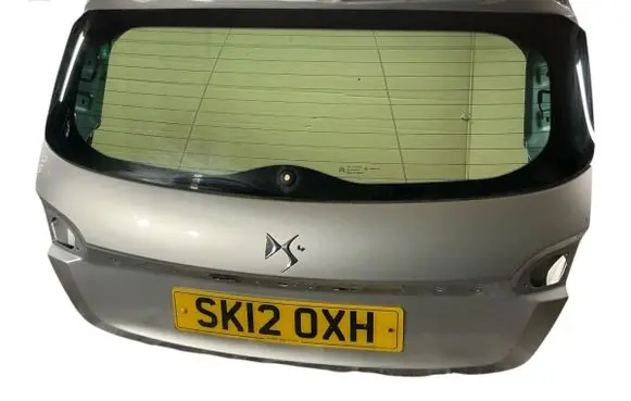 Citroen DS4 Tailgate/trunk/boot lid 