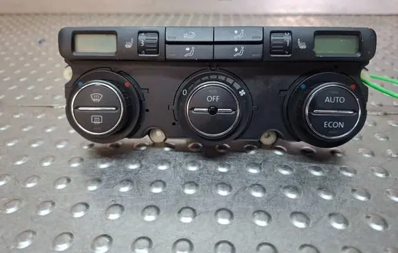Volkswagen Golf V Climate control unit S26380222 74641451