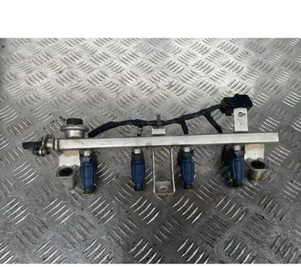 Hyundai i10 Fuel main line pipe