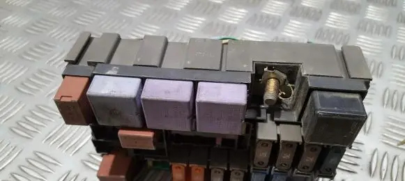 Renault Megane II Fuse box set 7700821864 070103