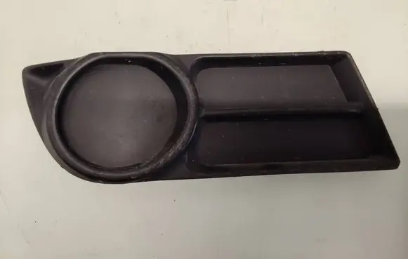 Toyota Corolla Verso E121 Front fog light trim/grill 521270F020