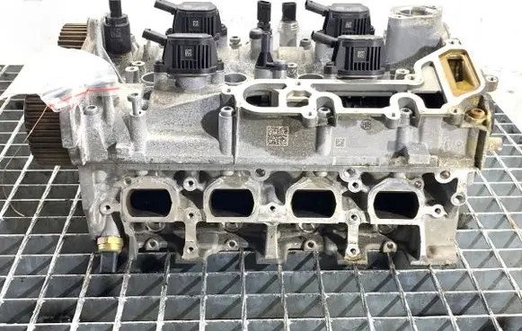 Volkswagen T-Roc Engine head 05E103404G