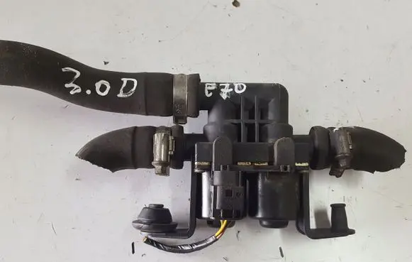 BMW X5 E70 Coolant heater control valve 6910544
