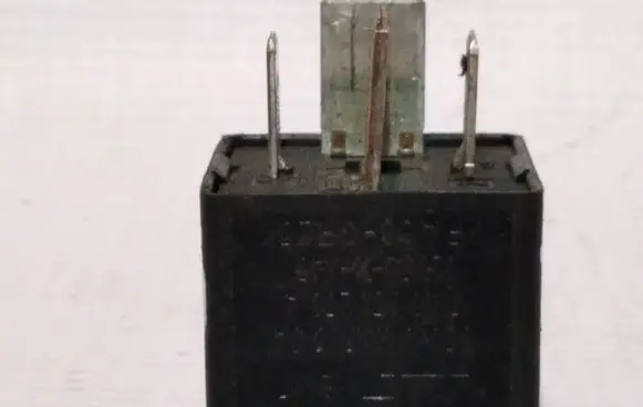 Volkswagen Golf IV Other relay 95VW10K705AA