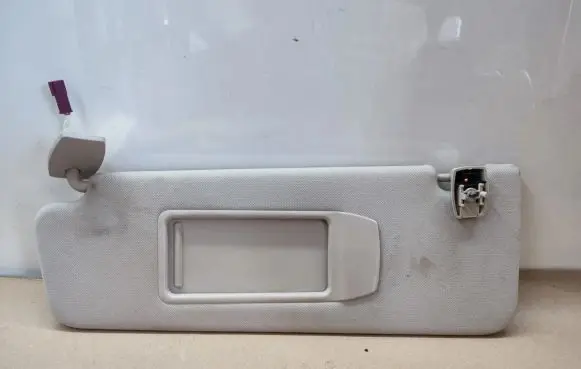Sun visor