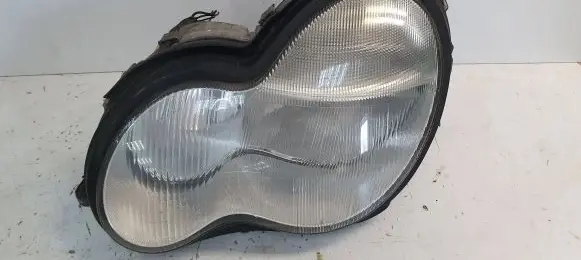 Mercedes-Benz C W203 Headlight/headlamp A2038200161