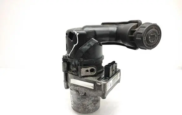 Peugeot 508 Power steering pump 9676154180
