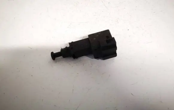Volkswagen Golf IV Brake pedal sensor switch