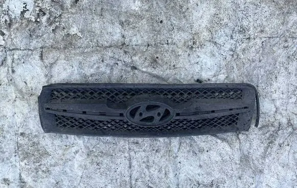 Hyundai Tucson JM Front grill 863512E000 86351-2E000