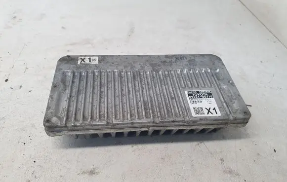 Toyota Yaris Engine control unit/module 896610U710