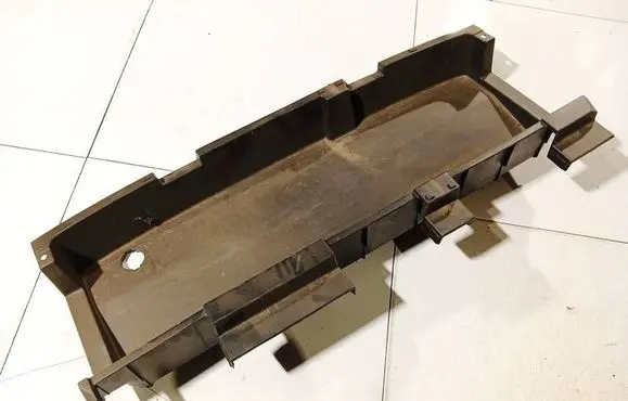 Glove box