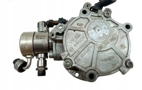 Skoda Octavia Mk4 Vacuum pump 06N145100G