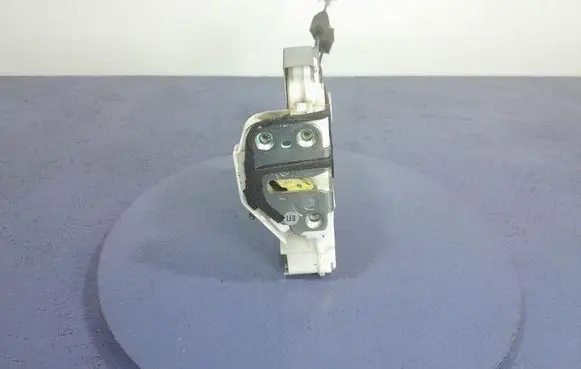 Honda Accord Front door lock 