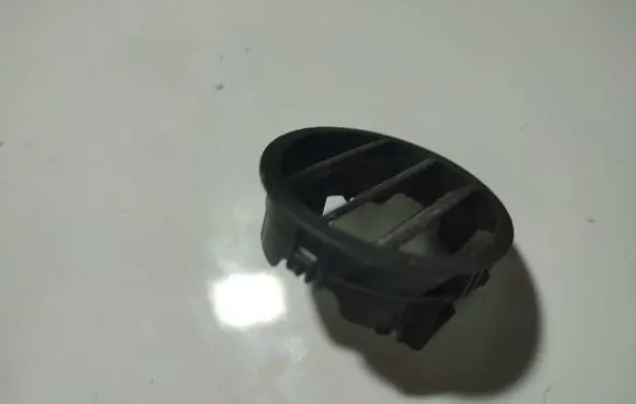 Toyota Avensis T250 Dash center air vent grill