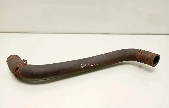 Coolant pipe/hose