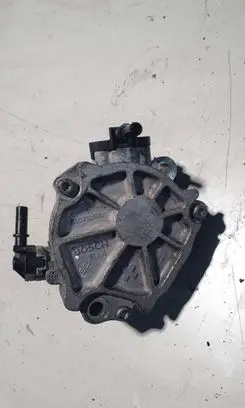 Peugeot 2008 I Vacuum pump 9804021880