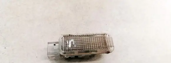 Volkswagen PASSAT B5.5 Other interior light 3b0947415b